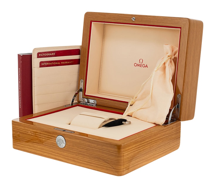 Omega Speedmaster Racing 326.30.40.50.01.001 Image 4